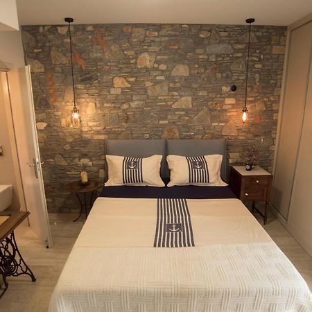 Eftopia Beachfront 2-Bedrooms Apartment Kokkari Extérieur photo